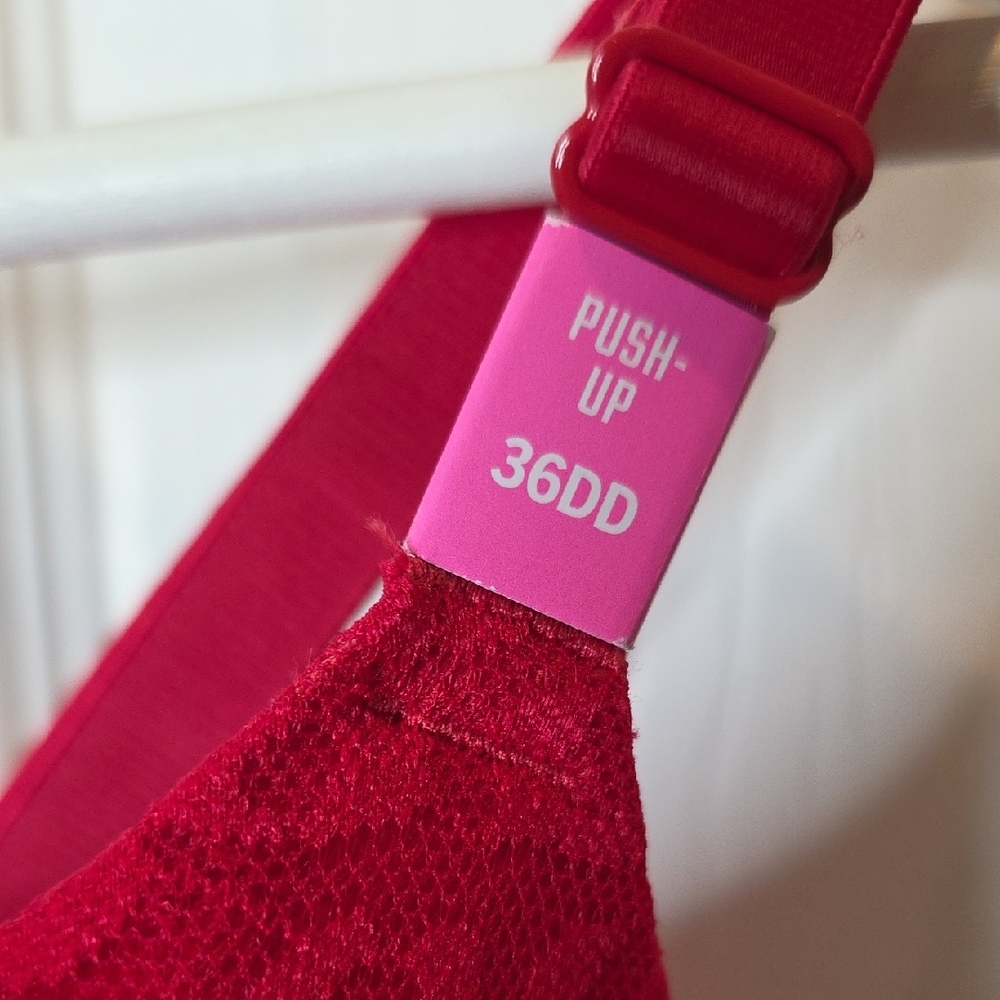 NWT Pink by Victoria's Secret Wear Everywhere Push-Up Bra in Red, Size 36DD - Picture 2 of 12